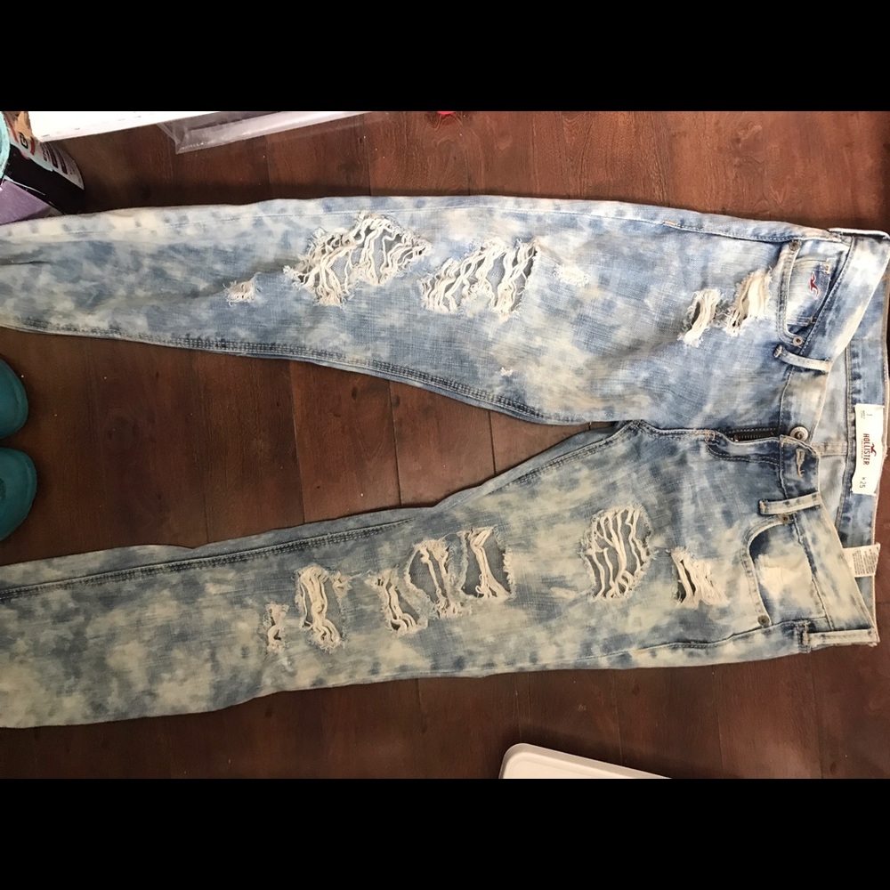 Hollister acid wash ripped jeans